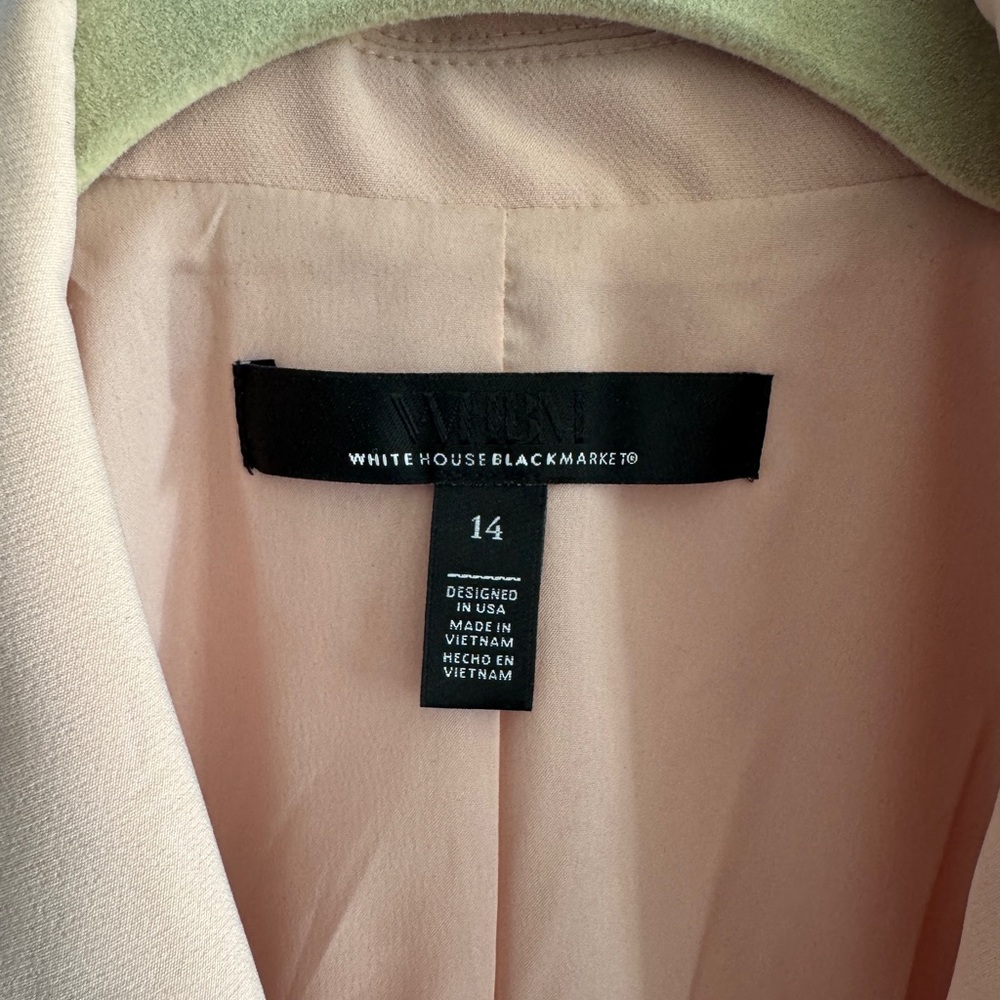White House Black Market Pale Pink Tailored Suit with Ankle Length Pants - Picture 9 of 9